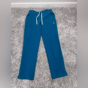 Women’s Figs Sz S/P Straight Leg